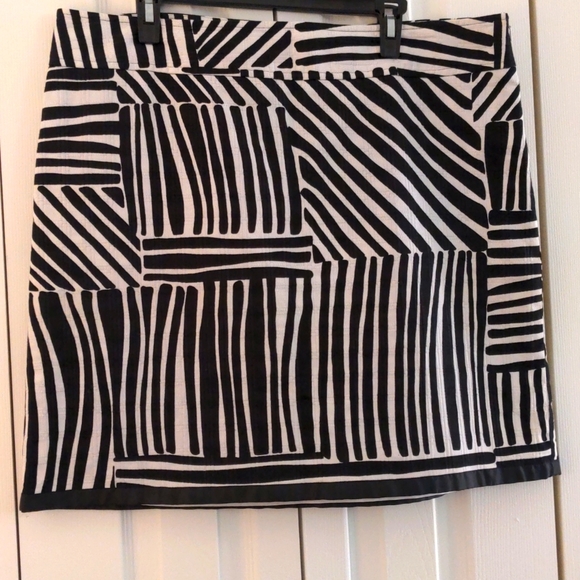 Ann Taylor Print Skirt - Picture 1 of 5